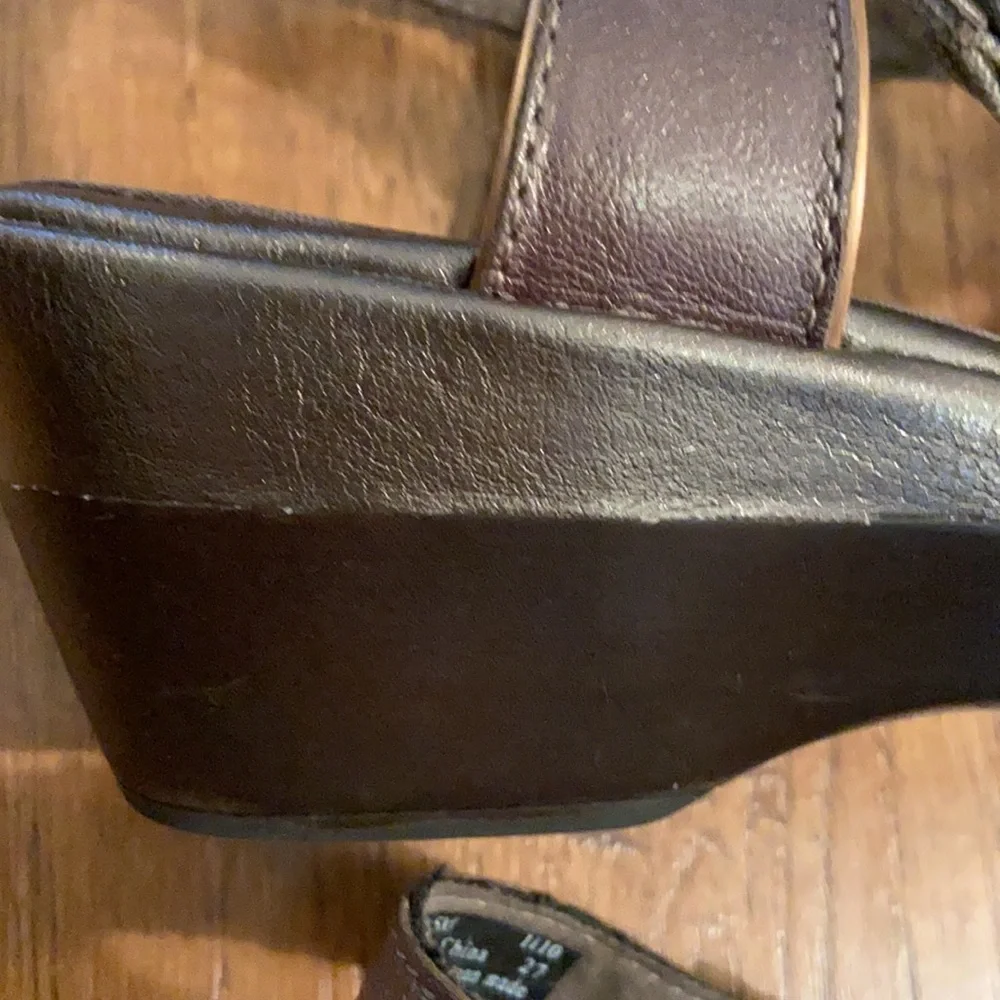 Clarks sz bronze